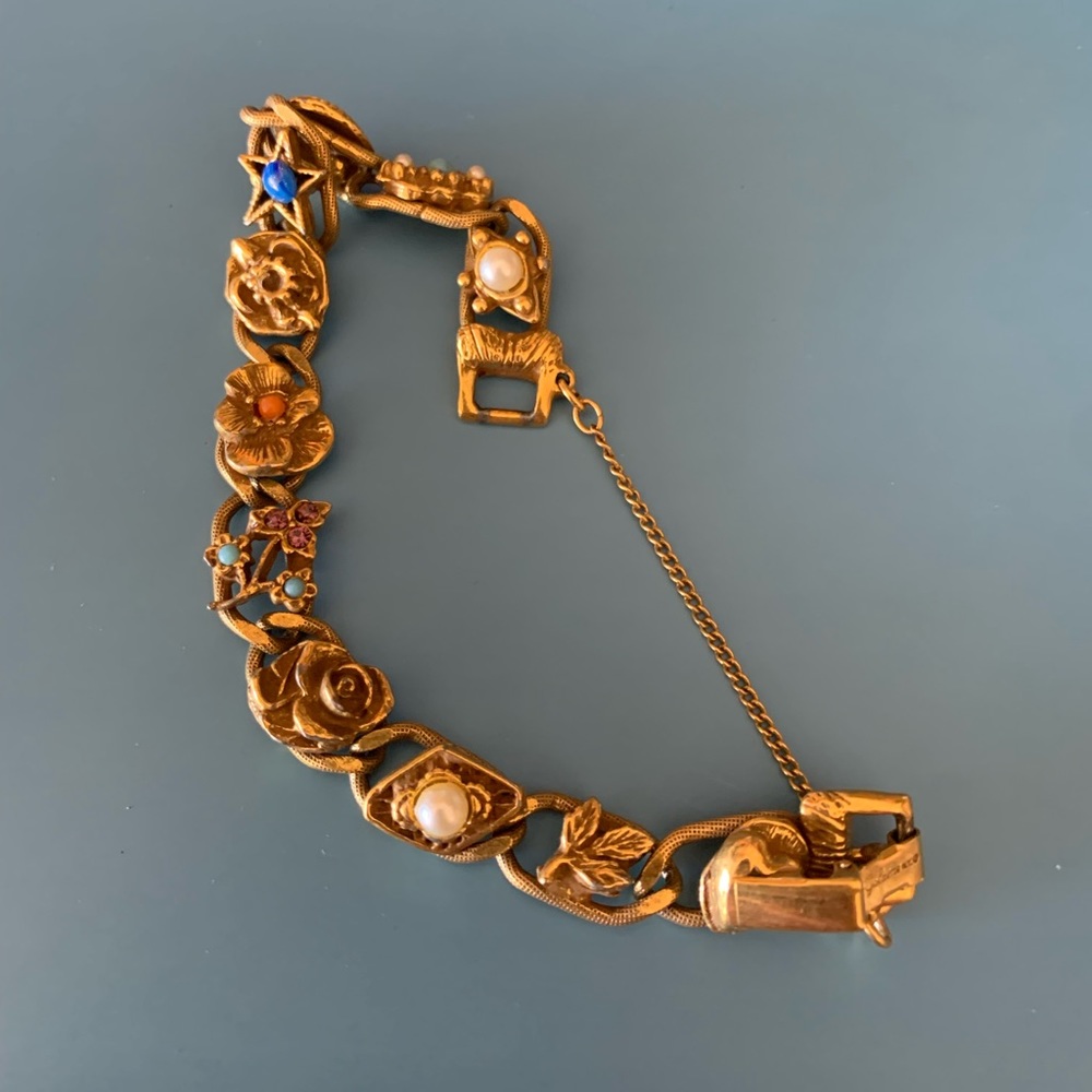 Vintage gold tone bracelet…. Excellent condition… - Picture 1 of 1
